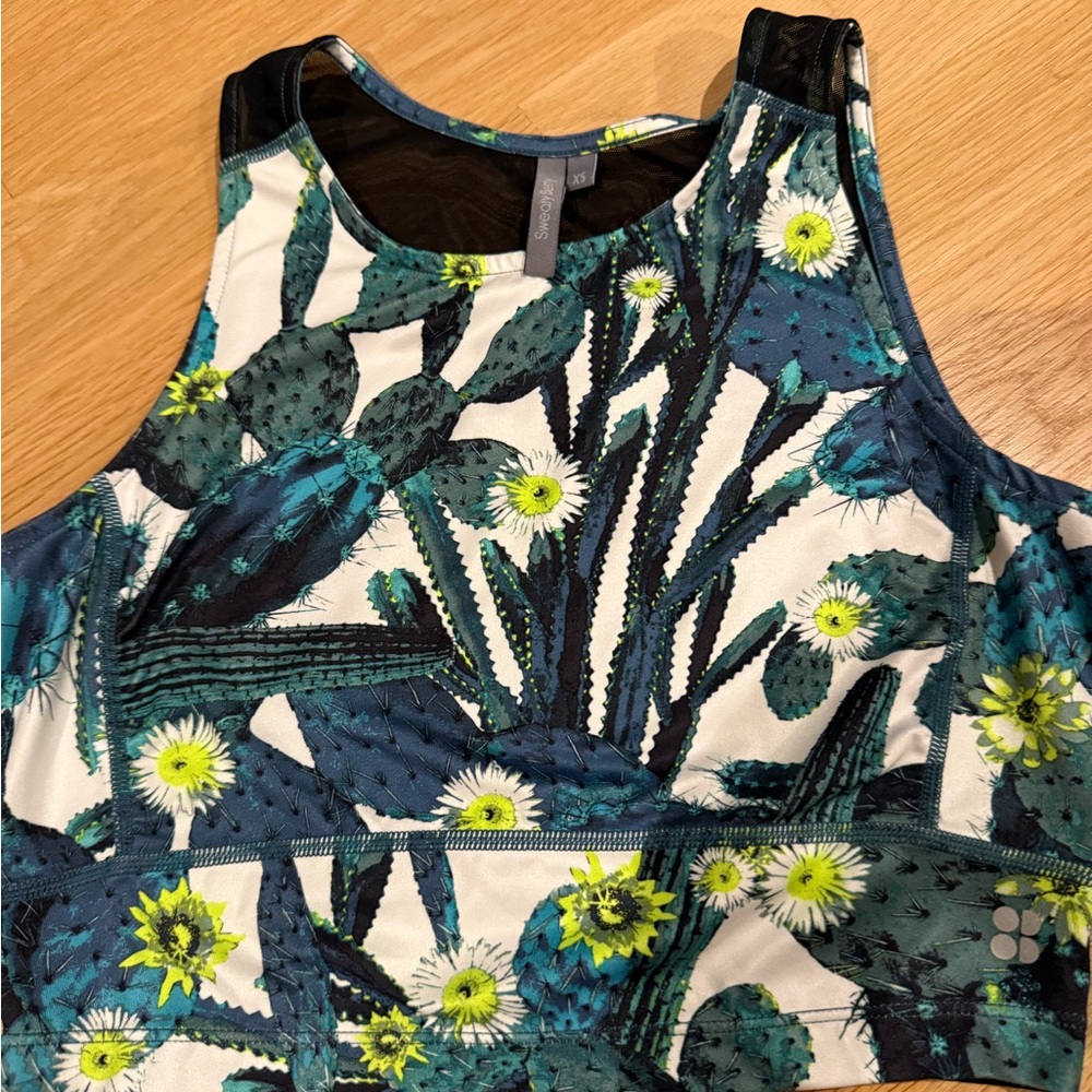 Floral and cactus sweaty Betty crop top